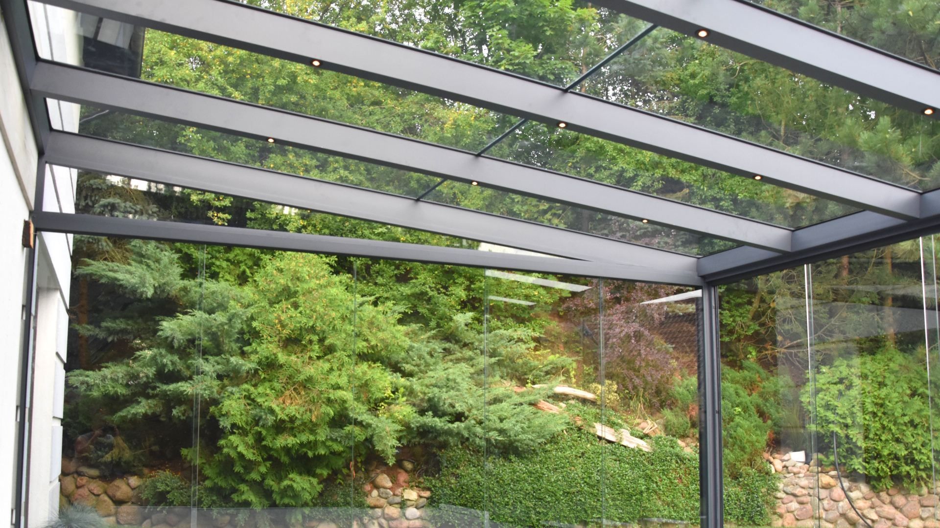 Szkło ESG VSG vs VSG – jakie szkło wybrać do zadaszenia tarasu?