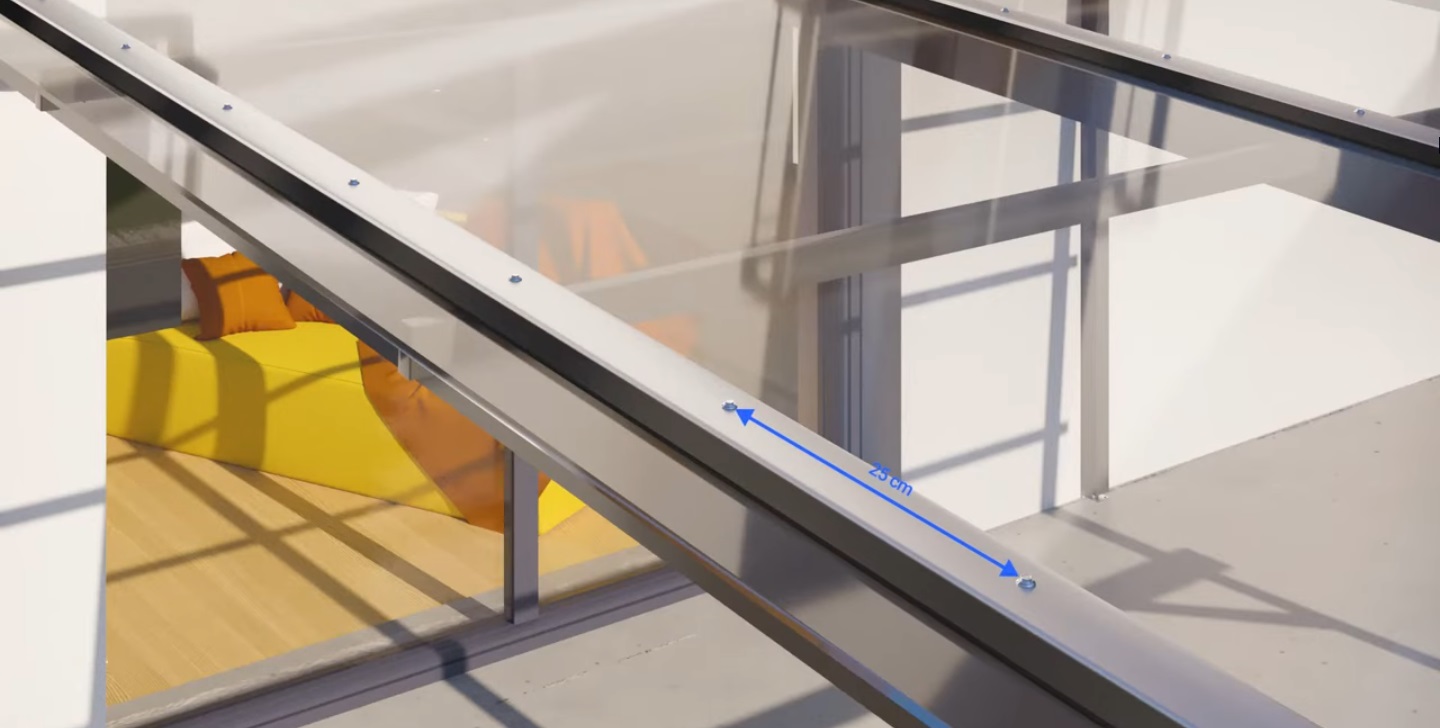 otwory w płytach poliwęglanowych